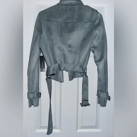 Lulu’s Edinburgh Slate Blue Suede Cropped Trench Coat - size small - Picture 3 of 9